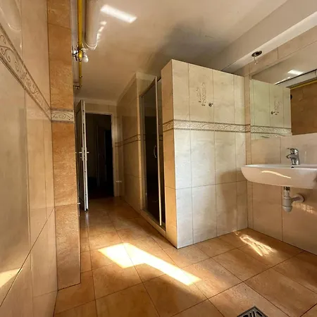 Shiba Homestay